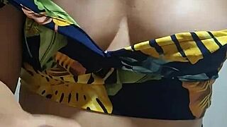 Mi Hermanastra Aprovecha Que Nos Dejan Solos Para Sacarme Todo El Semen