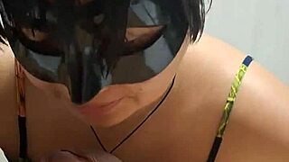 Mi Hermanastra Aprovecha Que Nos Dejan Solos Para Sacarme Todo El Semen