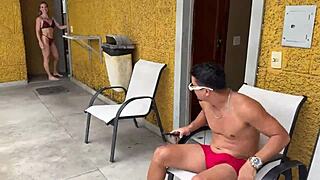 fui na festa de swing e duas amigas me chamaram pro quarto