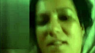 curtindo sexo gostoso com um novinho... ops, gostoso mesmo!