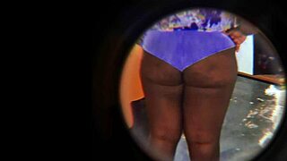 c�mera escondida flagra vizinha a vontade