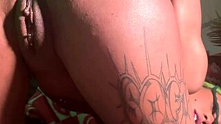 anal virgin stretches asshole?