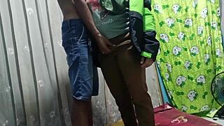 Amateur Prank Where Delivery Girl Gets Fucked Doggystyle During Food Order