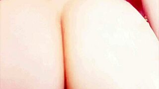 Maturemons a moisturising moment