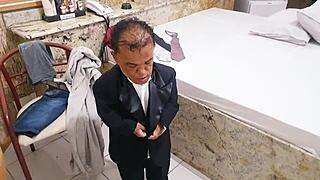 i married the famous dwarf, he fucked my ass hard but made me cum good