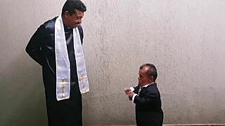 i married the famous dwarf, he fucked my ass hard but made me cum good