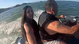 Loucuras no jet ski no mar do guaruj� - sp... first time beach fun with sexy latina teens.