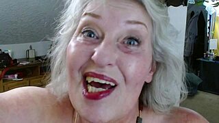 dawnskye1962 sends dirty panties!