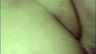 mature lady invites me to the bathroom for some anal fun 😏