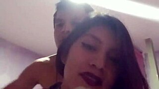 Le doy con todo hilo sin quitarle la faldita