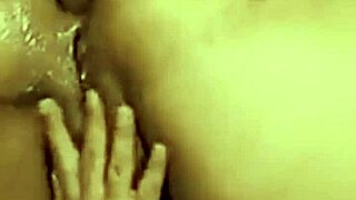 Arab wife enjoys anal sex with cumshot