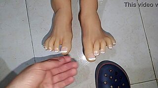 How Old Is She? First Sex with a Virgin Curvy Latina!