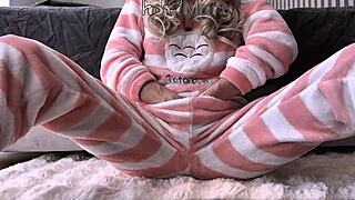 Asian Teen Fingers Her Hairy Pussy To Squirting Orgasm Close-Up