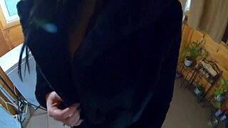 want to see milfycalla's fetish blowjobs and rough sex in sexy fur coats?