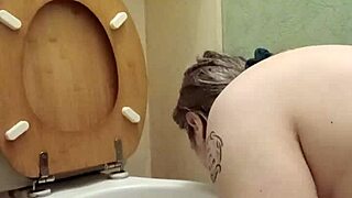 Amateur slave endures toilet humiliation