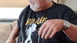 jacking off in blondie's t-shirt
