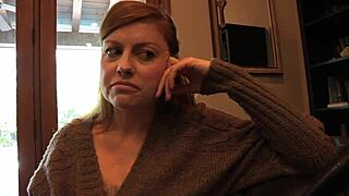 sovereign syre gets fisted by elle alexandra in bed with gaping and fingering