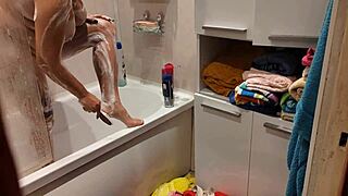 i caught my stepsister in the bathroom. she was bathing with her pussy out.