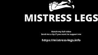 Sexy Bare Soles Engage In Detailed Cream Rubbing Fetish Scene