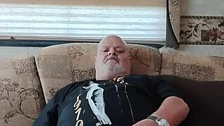 jacking off in blondie's t-shirt