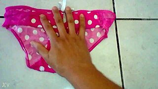 i stole my cousin's panties and want more comments