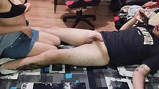 rica mamada termina en sexo salvaje con jovencita universitaria