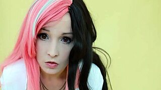 Neopolitan RWBY Cosplay Temptation