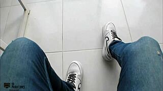 el sexo romantico matutino con una hermanastra brunette termino con creampie