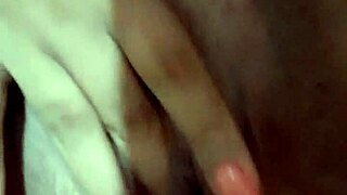 Does This Novinha Enjoy Her Siririca?