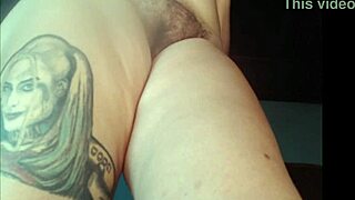 mika colombiana peluda mamilos inchados se masturbando