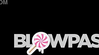 I watchs this hot petite babe sux my huge cok