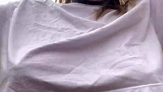 motogirl asks passenger to touch