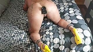 Anal fucking with double penetration, rimjob, and squirting on muscular milf