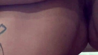 i made my girlfriend squirt during homemade lesbian action