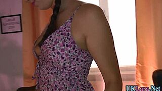 Heeled brit fingering her mature milf