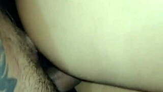 sexy colegiada mandando guebo y masturbándose