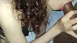 Real Couple Boyfriend Cums in a Teen's Pussy