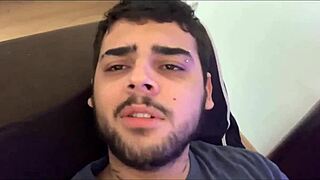 Pretty Solo Girl Masturbates To Dirty Talk