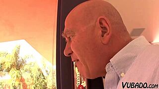 brunette amateur enjoys doggystyle position