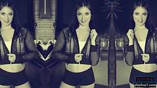 Stunning Milf Babe With Ass And Titties Showing Off