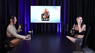 Best moments with Debora and Vitoria in hot cast part 2 😏