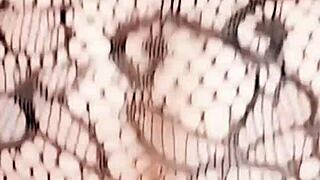 i fucked my mature skinny wife at home