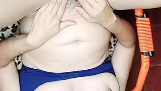 Que Sabroso Se Siente Bien Profundo Este Enorme Pollon Y Mira Como Sale Mi Leche A Chorros