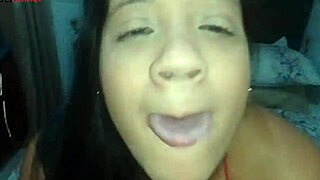 Plug no cu e pau na buceta