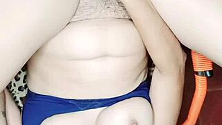 Que Sabroso Se Siente Bien Profundo Este Enorme Pollon Y Mira Como Sale Mi Leche A Chorros