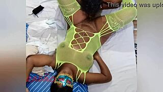 puta gozando no oral