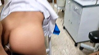 Doctora italiana ninf�mana y caliente se folla al esposo de su mejor amiga