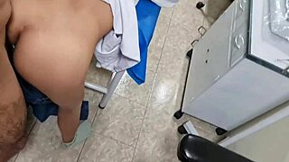 Doctora italiana ninf�mana y caliente se folla al esposo de su mejor amiga