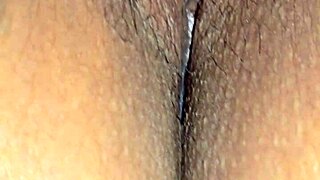 Cierra La Masturbaci�n Con Perrito y Cum en Mi Trasero