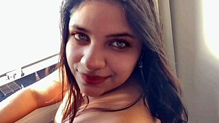 Novinha Gostosa Brasileira Traindo O Namorado Com Moreno